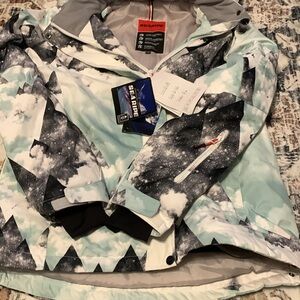 NEW SEARIPE XL SKI WINTER WOMENS JACKET